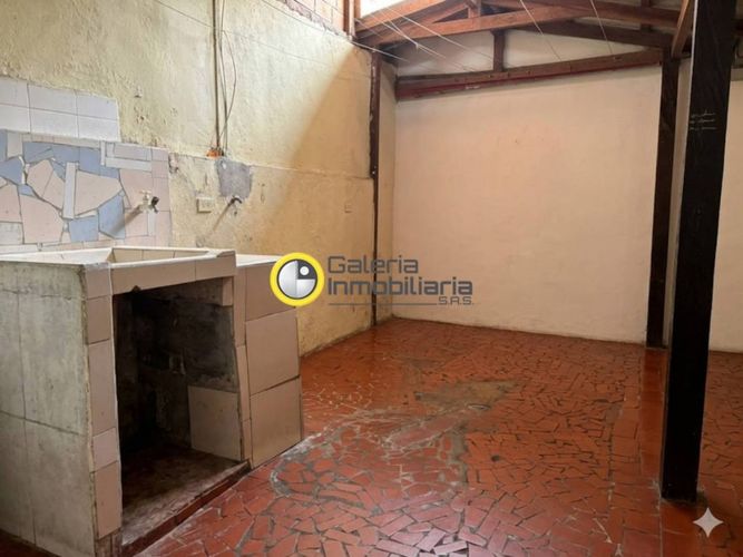 Casa de 3 alcobas en venta en Centro, Girón, 48 m² · foto 9 de 10