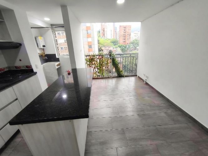 Apartamento de 3 alcobas en venta en La Doctora, Sabaneta, 58 m² · foto 3 de 15