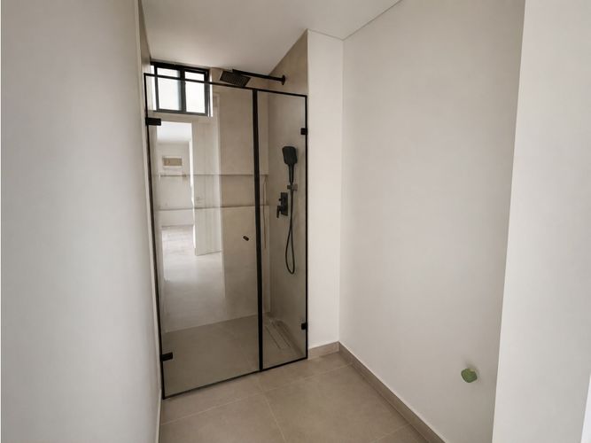 Apartamento de 2 alcobas en venta en Zona Industrial 1, Bello, 61 m² · foto 11 de 21