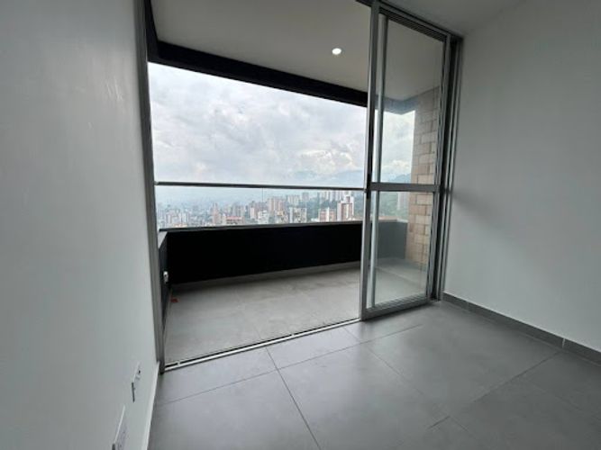 Apartamento de 3 alcobas en venta en Aves Maria, Sabaneta, 76 m² · foto 5 de 24