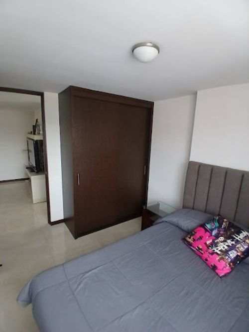 Apartamento de 3 alcobas en arriendo en Los Colores, Medellín, 90 m² · foto 7 de 12