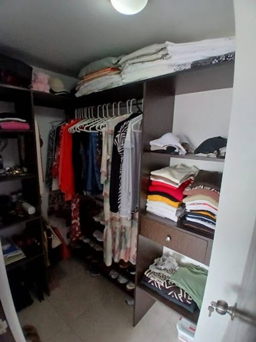 Apartamento de 3 alcobas en arriendo en Los Colores, Medellín, 90 m² · foto 8 de 12