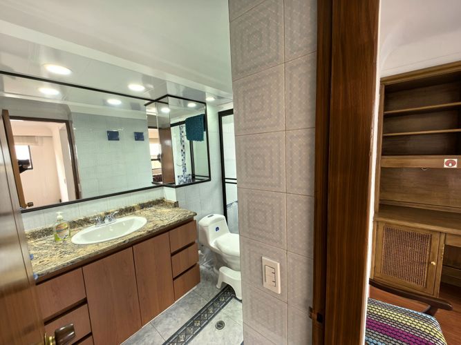 Apartamento de 3 alcobas en venta en Chico, Bogotá, 300 m² · foto 7 de 17
