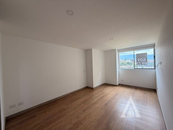 Apartamento de 2 alcobas en arriendo en Ciudad Del Río, Medellín, 86 m² · foto 8 de 12