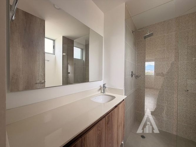 Apartamento de 2 alcobas en arriendo en Ciudad Del Río, Medellín, 86 m² · foto 11 de 12