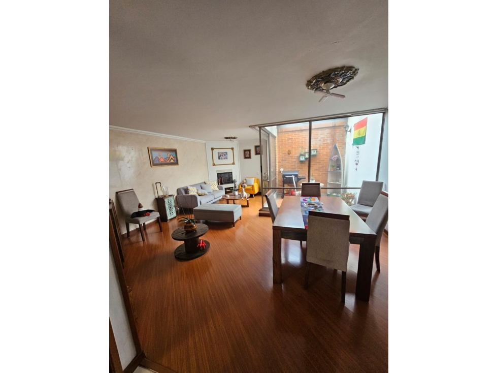 Casa en venta en Colina Campestre, Bogotá · foto 2 de 7
