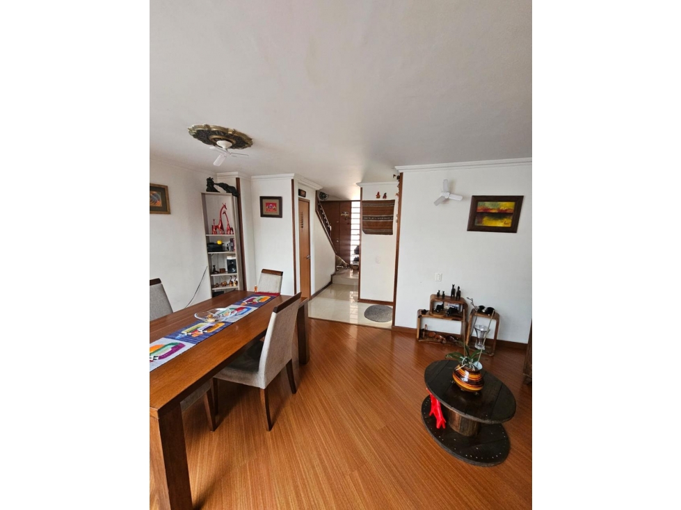 Casa en venta en Colina Campestre, Bogotá · foto 3 de 7