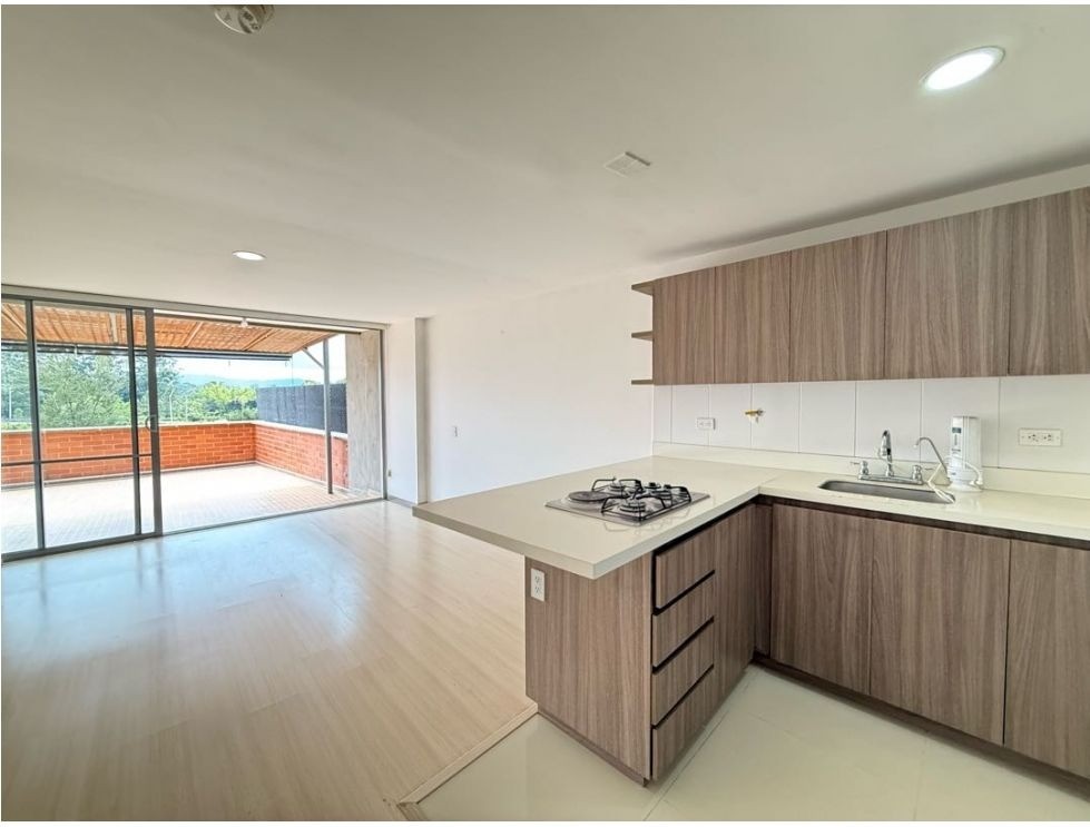 Apartamento de 3 habitaciones en arriendo en Rionegro — imagen 1 de 11
