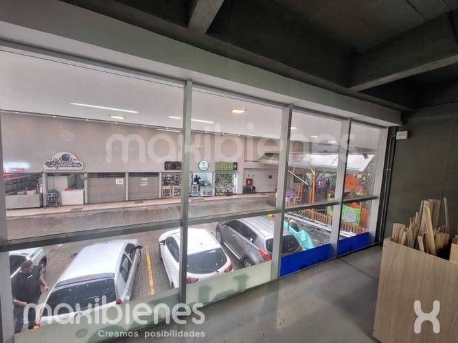 Local en venta en Calle Larga, Sabaneta, 84 m² · foto 3 de 10