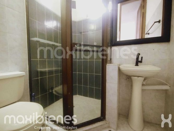 Apartamento de 4 alcobas en arriendo en La Florida, Medellín, 400 m² · foto 14 de 24