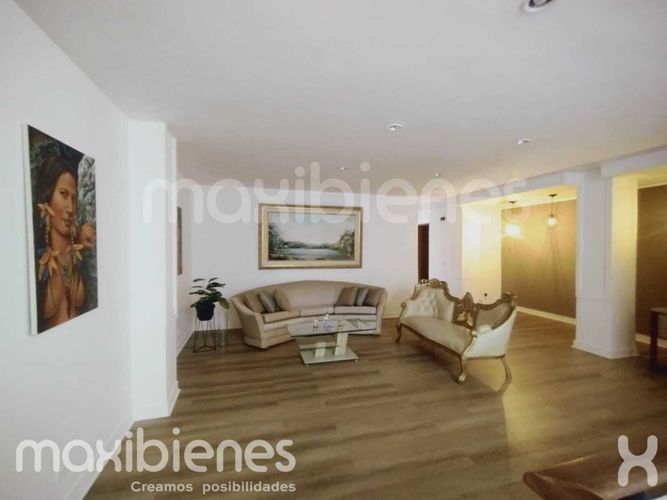 Apartamento de 4 alcobas en arriendo en La Florida, Medellín, 400 m² · foto 16 de 24