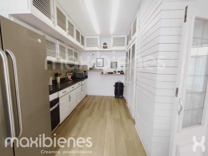 Apartamento de 4 alcobas en arriendo en La Florida, Medellín, 400 m² · foto 17 de 24