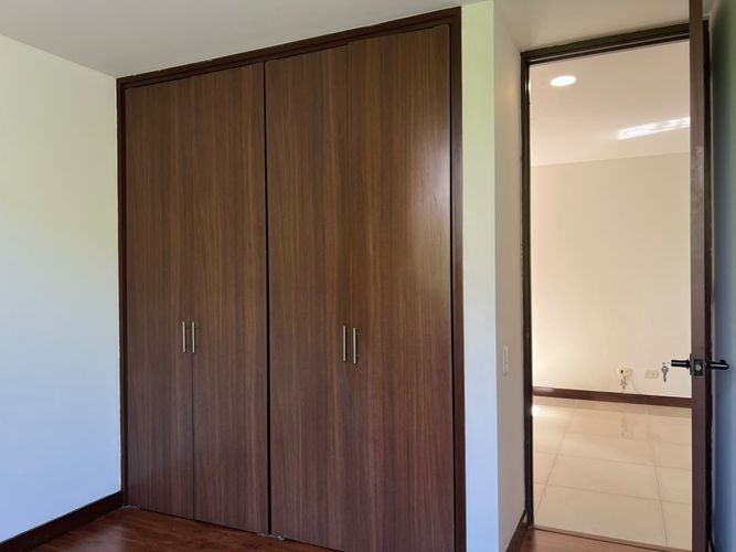 Apartamento de 3 alcobas en arriendo en Loma Del Esmeraldal, Envigado, 102 m² · foto 15 de 18