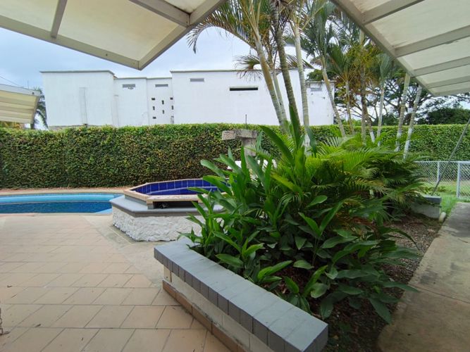 Casa de 3 alcobas en arriendo en La Morada, Jamundí, 360 m² · foto 9 de 24