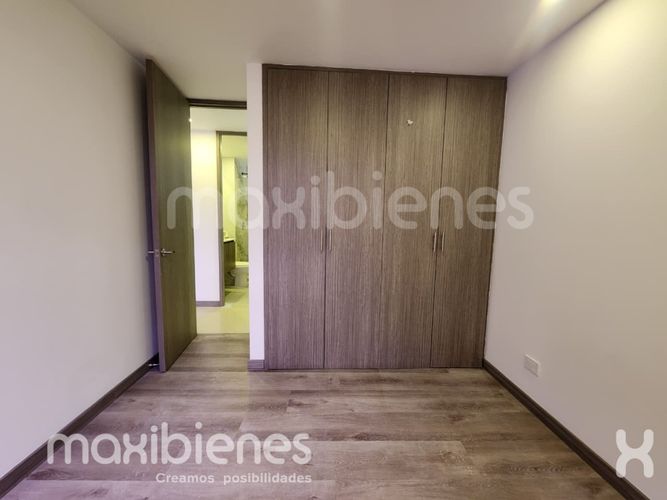 Apartamento de 3 alcobas en arriendo en Villa Carlota, Medellín, 106 m² · foto 8 de 17