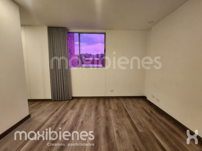Apartamento de 3 alcobas en arriendo en Villa Carlota, Medellín, 106 m² · foto 10 de 17