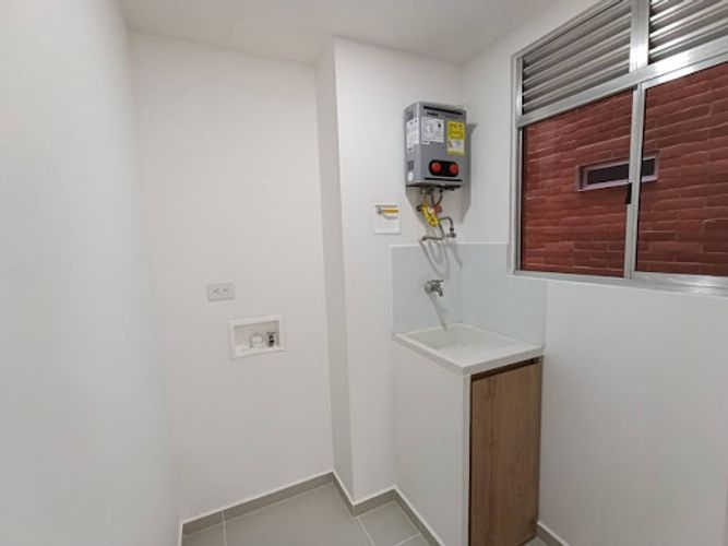Apartamento de 3 alcobas en arriendo en San German, Medellín, 78 m² · foto 6 de 6