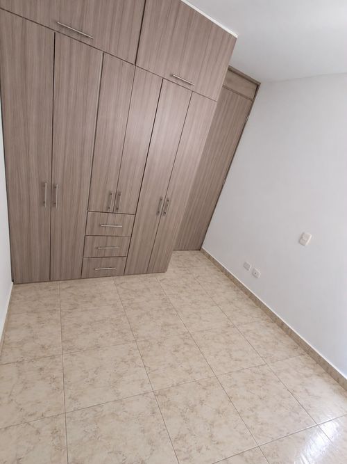 Apartamento de 2 alcobas en venta en Hacienda Santa Cruz, Ibagué, 40 m² · foto 3 de 20