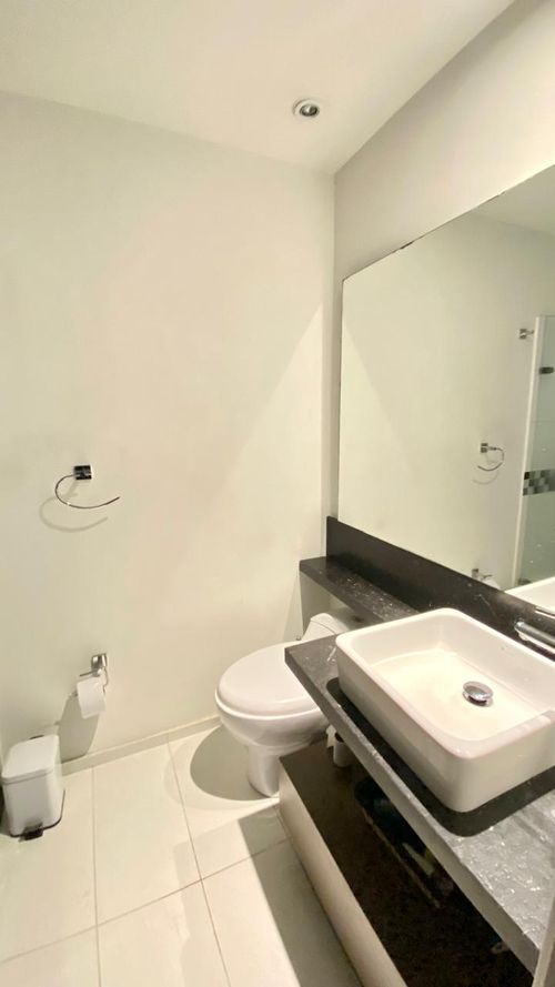 Apartaestudio en venta en Santa Barbara, Bogotá, 46 m² · foto 10 de 11