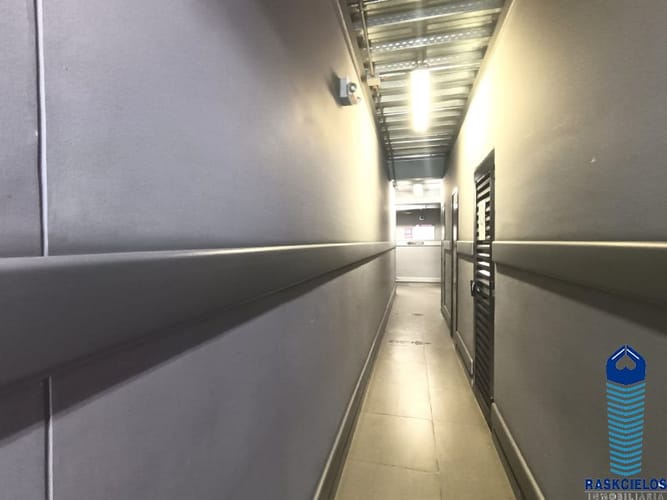 Edificio en arriendo en Conquistadores, Medellín, 2000 m² · foto 4 de 24