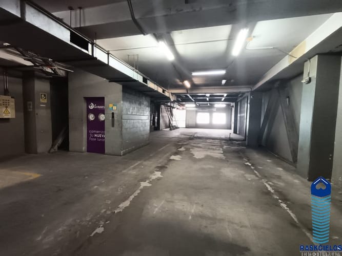 Edificio en arriendo en Conquistadores, Medellín, 2000 m² · foto 5 de 24