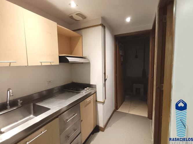 Edificio en arriendo en Conquistadores, Medellín, 2000 m² · foto 12 de 24