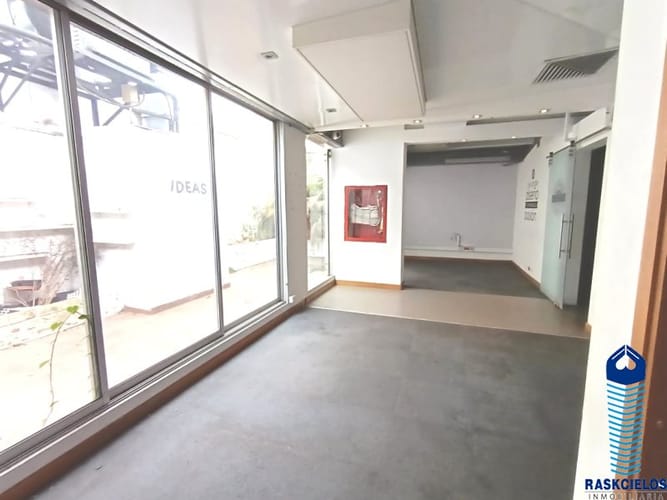 Edificio en arriendo en Conquistadores, Medellín, 2000 m² · foto 22 de 24
