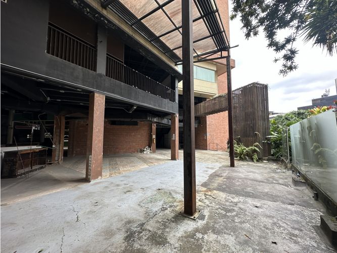 Local en venta en Milla De Oro, Medellín, 203 m² · foto 3 de 10