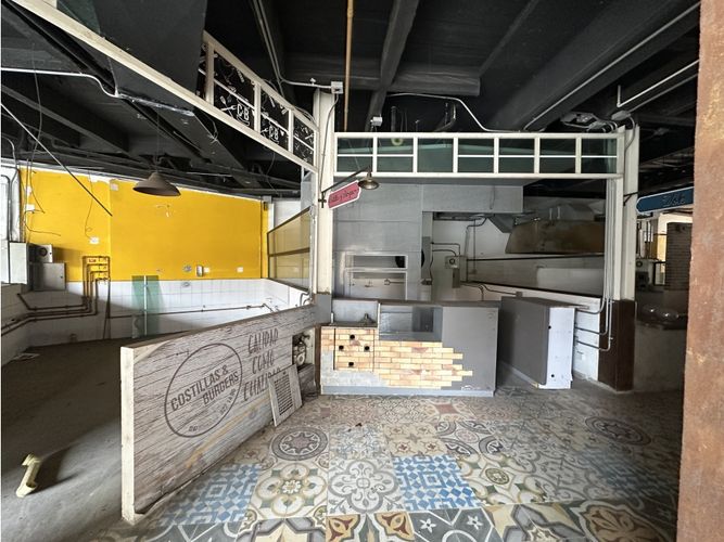 Local en venta en Milla De Oro, Medellín, 203 m² · foto 6 de 10