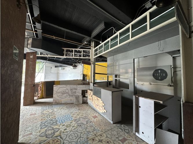 Local en venta en Milla De Oro, Medellín, 203 m² · foto 7 de 10