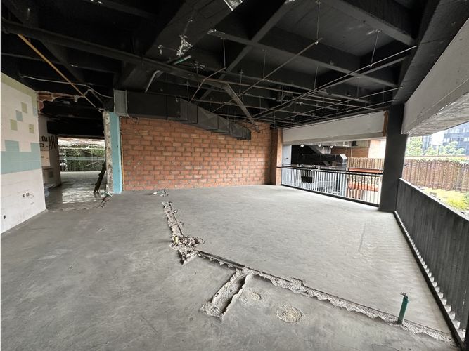 Local en venta en Milla De Oro, Medellín, 203 m² · foto 9 de 10