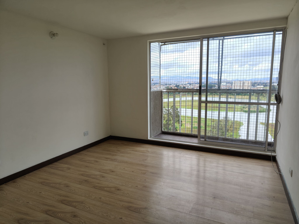 Apartamento en venta en Gran Granada, Bogotá · foto 4 de 24
