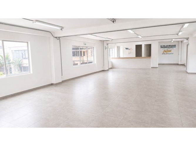 Local en arriendo en Cristo Rey, Medellín, 191 m² · foto 6 de 11