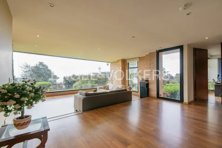 Casa de 4 alcobas en venta en Yerbabuena, Sopó, 320 m² · foto 2 de 20
