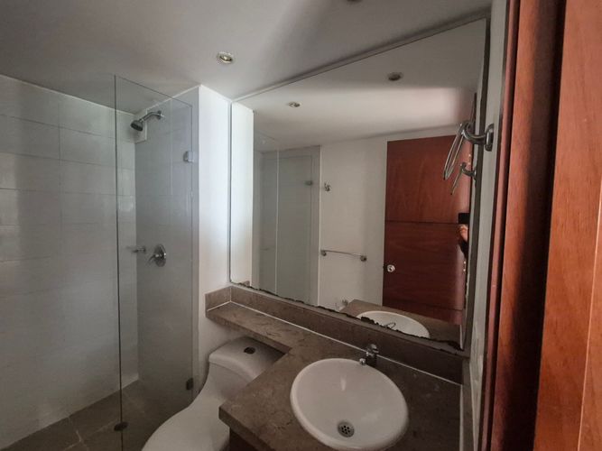Apartamento de 3 alcobas en venta en Centro Comercial Parque La Colina, Bogotá, 72 m² · foto 5 de 13