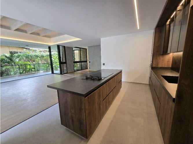 Apartamento en venta en El Campestre, Medellín · foto 8 de 24