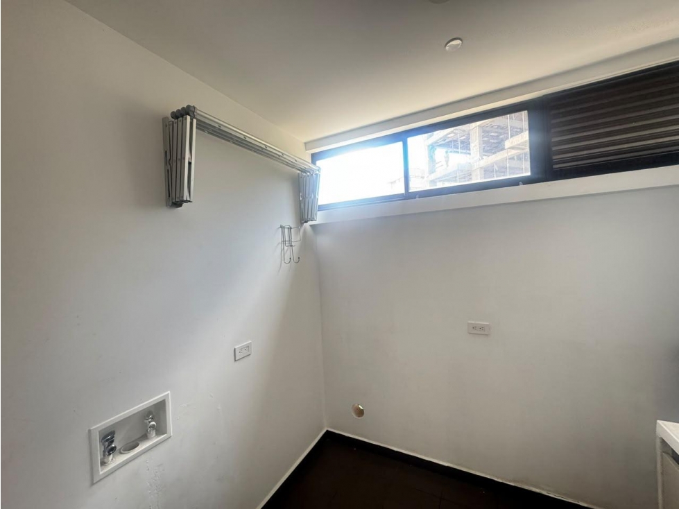 Apartamento en arriendo en Altos Del Poblado, Medellín · foto 17 de 18