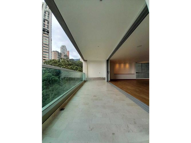 Apartamento en venta en Los Balsos, Medellín · foto 3 de 18