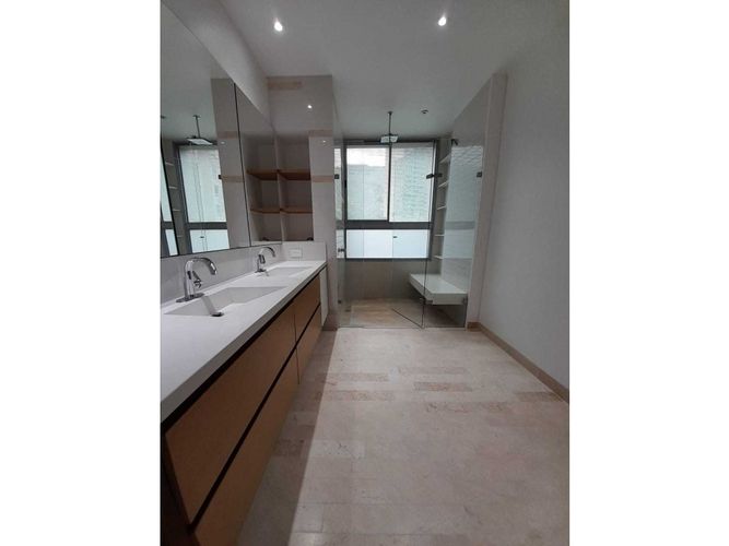 Apartamento en venta en Los Balsos, Medellín · foto 10 de 18
