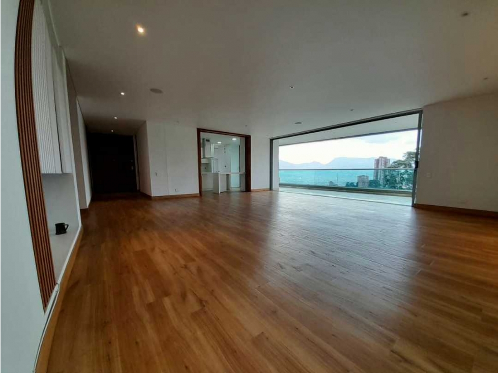 Apartamento en arriendo en Los Balsos, Medellín · foto 5 de 18