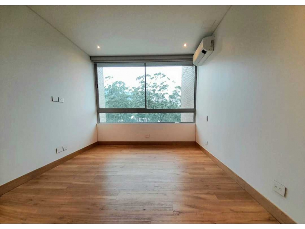 Apartamento en arriendo en Los Balsos, Medellín · foto 13 de 18