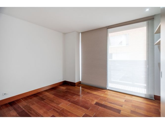 Apartamento de 3 alcobas en venta en El Virrey, Bogotá, 347 m² · foto 17 de 24