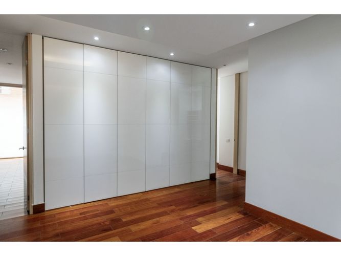 Apartamento de 3 alcobas en venta en El Virrey, Bogotá, 347 m² · foto 21 de 24
