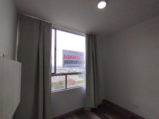 Apartamento de 1 alcoba en arriendo en El Redil, Bogotá, 30 m² · foto 14 de 21