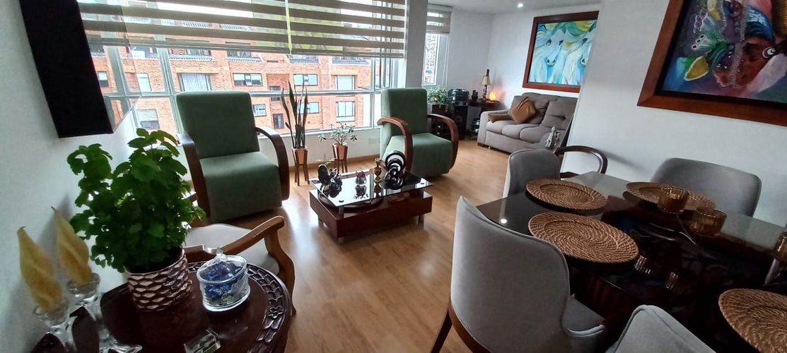 Apartamento de 3 alcobas en venta en Mazuren, Bogotá, 92 m² · foto 3 de 19