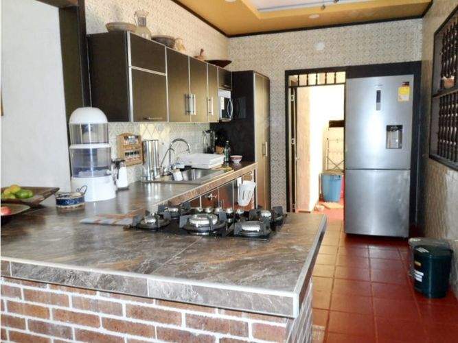 Casa de 5 alcobas en venta en Bella Suiza, Villavicencio, 320 m² · foto 13 de 18
