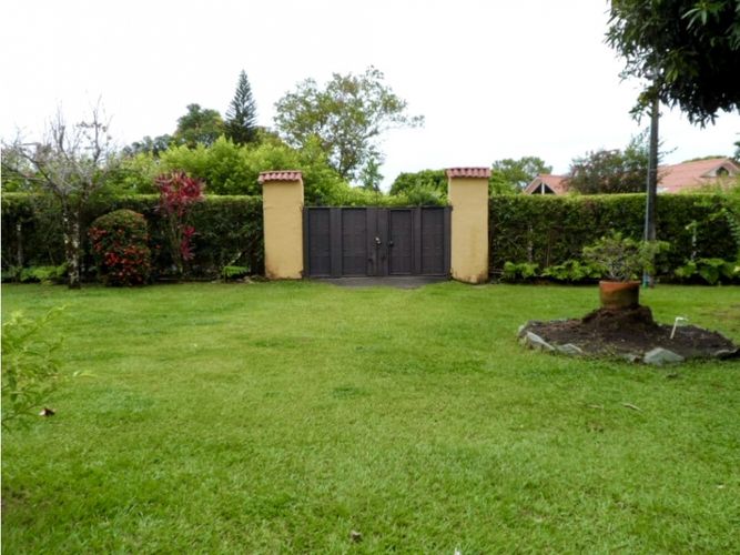Casa de 5 alcobas en venta en Bella Suiza, Villavicencio, 320 m² · foto 15 de 18