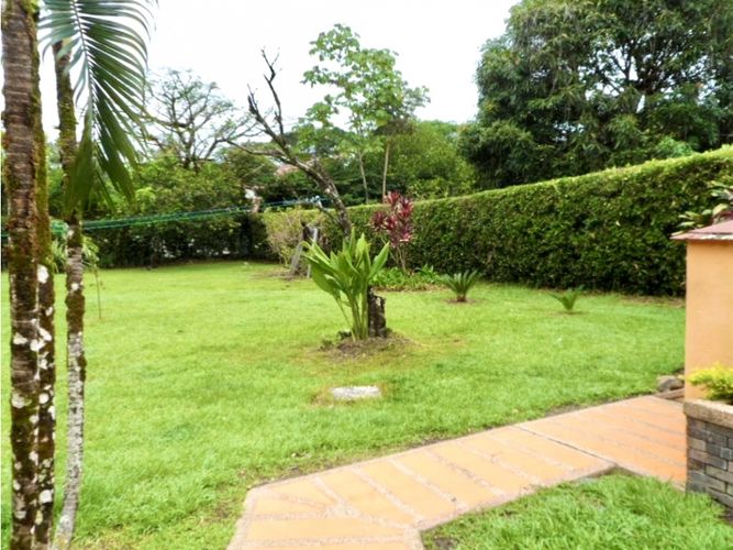 Casa de 5 alcobas en venta en Bella Suiza, Villavicencio, 320 m² · foto 18 de 18