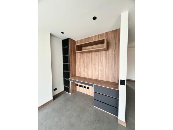 Casa de 5 alcobas en venta en El Porvenir, Rionegro, 253 m² · foto 5 de 24