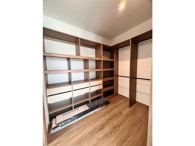 Casa de 5 alcobas en venta en El Porvenir, Rionegro, 253 m² · foto 22 de 24